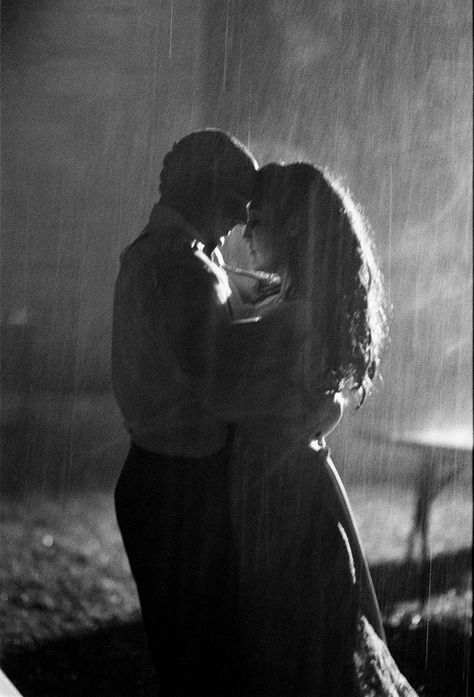 Couple Under The Rain Aesthetic, Couple In Rain Photography, Couple In Rain Romantic, Dancing In The Rain Couple, Dancing In The Rain Aesthetic, Slow Dancing Aesthetic, Couple In The Rain, Romantic Dancing, Couple In Rain