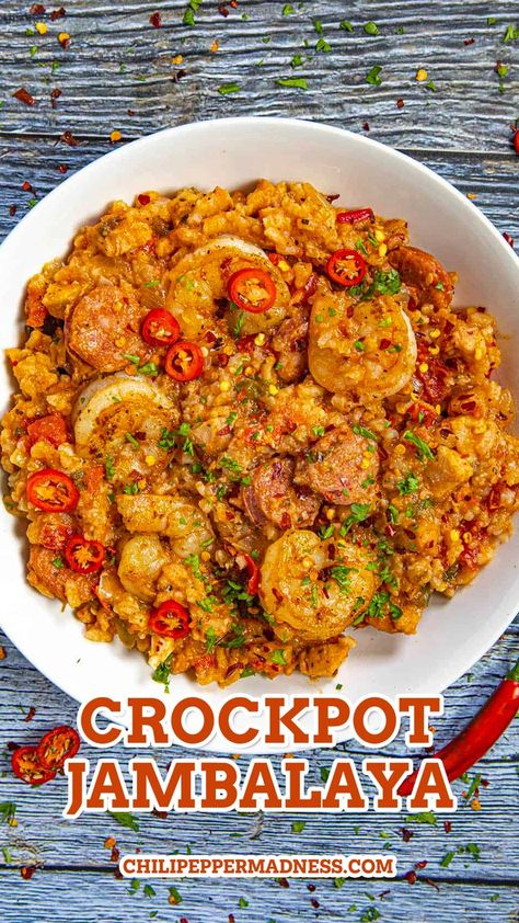 Crockpot Jambalaya looking extremely delicious Crockpot Jambalaya Recipe, Jambalaya Recipe Crockpot, Crockpot Jambalaya, Crawfish Boil Recipe, Sausage Jambalaya Recipe, Andouille Sausage Recipes, Rice Shrimp, Chili Pepper Recipes, Spicy Dinner Recipes