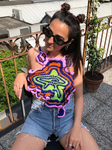 @universalecrochet depop shop Spiral Aesthetic, Form Aesthetic, Free Form Crochet, Crochet Spiral, Spiral Crochet, Aesthetic Crochet, Form Crochet, Crochet Crop, Crochet Crop Top