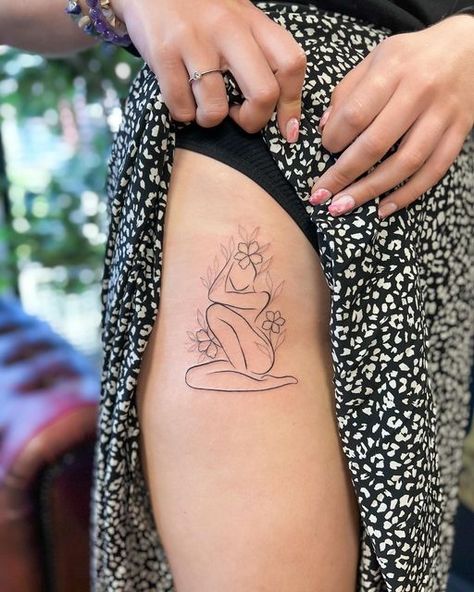 Tattoo Designs On Thigh Women, Watering Self Tattoo, Fine Line Tattoo On Thigh, Women Line Art Tattoo, Minimalist Tattoo Thigh, Fine Line Self Love Tattoo, Self Love Line Art Tattoo, Faces Tattoo Minimalist, Minimalist Thigh Tattoo