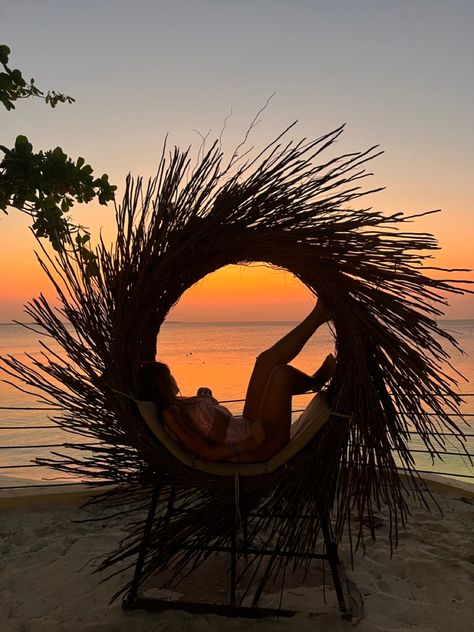 #zanzibar #zanzibar #africa #fun #sunset #recipe #aesthetic #freecrochetpattern #tiktok #paintyourownpottery Tanzania Aesthetic, Zanzibar Aesthetic, Zanzibar Africa, Zanzibar Tanzania, Recipe Aesthetic, 2025 Vision, Money And Happiness, Vacation Places, Photography Women