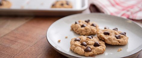 White Bean Cookies, Chocolate Chips Recipe, Cookies With Dark Chocolate, Bean Cookies, Lunchbox Ideas, Seasonal Treats, Fiber Rich Foods, Chocolate Chip Recipes, Chips Recipe