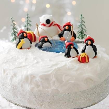 polar bears christmas decorations | Modelling is made easy - Get the kids involved making characters for ... Best Christmas Cake Recipe, Christmas Cake Decorating, Winter Torte, Orange Icing, Penguin Cakes, Royal Icing Sugar, Christmas Cake Designs, Polar Bear Christmas, Christmas Cake Decorations