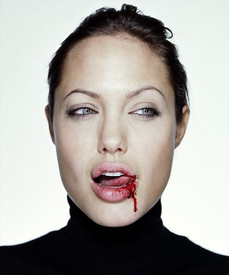 Angelina Jolie by Martin Schoeller Famous Portrait Photographers, Martin Schoeller, Caroline Munro, Doug Mcclure, David Lachapelle, Peter O'toole, Famous Portraits, Diane Arbus, American Graffiti