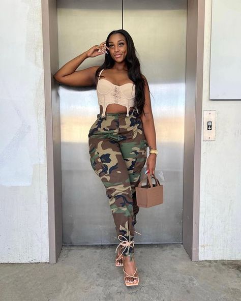 𝐓𝐀𝐋𝐈𝐓𝐇𝐀 𝐉𝐀𝐍𝐄 on Instagram: "I don’t blend in, even in camo" Talitha Jane, Camo Outfits, Camo Fashion, Camo Pants, Streetwear Fashion Women, Fashion Hacks Clothes, Curvy Girl Outfits, Baddie Outfits Casual