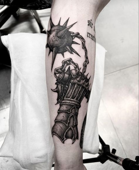 Knight Gauntlet Tattoo, Hand Armor Tattoo, Medieval Art Tattoo, Knight Helmet Tattoo, Medevil Tattoo Designs, Skeleton Arm Tattoo, Morningstar Tattoo, Gauntlet Tattoo, Dark Fantasy Tattoo