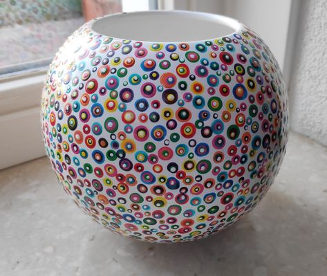 Polka Dot Pottery Painting Ideas, Dot Painting On Pottery, Dot Art Pottery, Polka Dot Pottery Ideas, Painting Pottery Plates, Pottery Slip, Ceramic Cafe, Diy Pottery Painting, Diy Glass Bottle Crafts