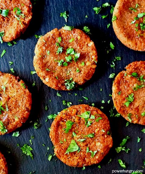 Baked Red Lentil Kefta {vegan, grain-free} | power hungry Falafel Vegan, Red Lentil Recipes, Lentil Burgers, Nutritional Snacks, Power Hungry, Gluten Free Grains, Lentil Recipes, Red Lentil, Eat Clean