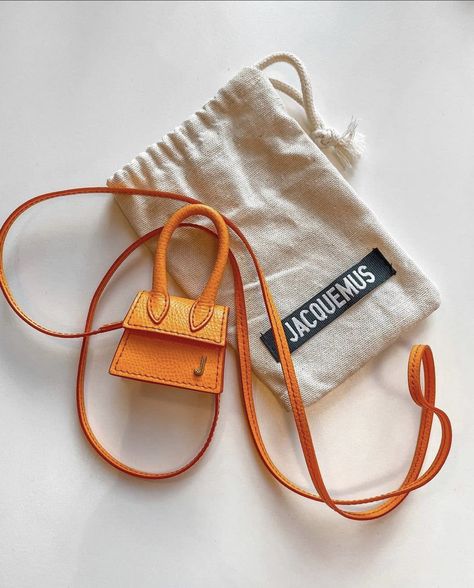 Jacquemus Editorial, Jacquemus Fashion, Micro Bags, Jacquemus Bag, Orange Fits, Gucci Purses, Handbags Luxury, Bag Suitcase, Orange Bag