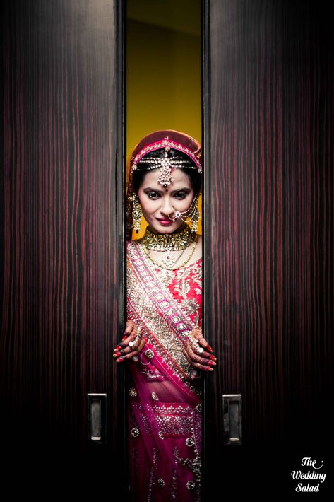 शादी की तस्वीरें, Indian Bride Poses, Indian Bride Photography Poses, Bride Photos Poses, Indian Wedding Bride, Indian Wedding Photography Couples, Bridal Photography Poses, Indian Bridal Photos, Indian Wedding Couple Photography