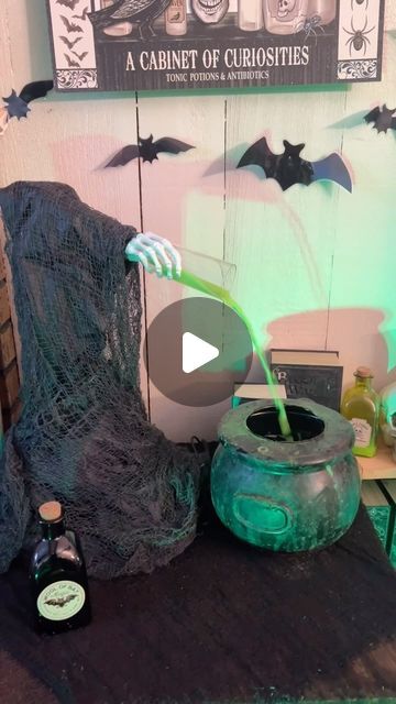 Jay Munee DIY on Instagram: "Dollar Tree DIY Halloween magic pouring cauldron perfect for a spooky Halloween party or just Halloween home decor. I used Dollar Tree items to create the DIY potion pouring cauldron.
Follow me @jaymuneediy for more affordable Halloween inspo and crafts 
#dollartreediy #dollartree #dollartreecommunity #halloween🎃👻 #dollartreehalloween #diymagicauldron #halloweendiy #spookyseason #halloweendecor" Diy Halloween Pumpkins, Dollar Tree Diy Halloween, Pumpkin Song, 1920s Party, Dollar Tree Halloween, Halloween Makeup Diy, Creepy Halloween Decorations, Spooky Halloween Party, Halloween Magic