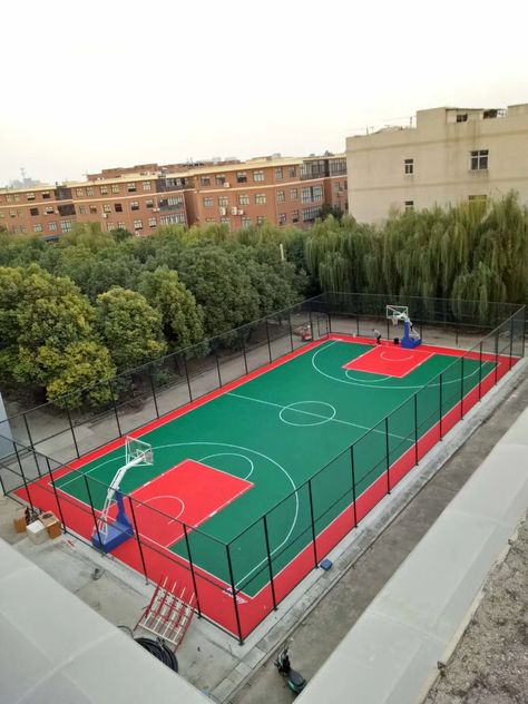 Wall Color Room, Wall Colors Living Room, Basketball Court Outdoor, Basketball Ground, 2024 Living Room, Cell Project, School Artwork, Sport Facilities, Basketball Court Backyard