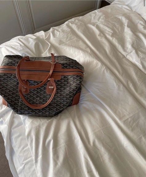 Goyard Duffle Bag, Goyard Duffle, Goyard Tote Bag, Tight Tank Top, Goyard Tote, Lux Fashion, Dream Bag, Serena Van Der Woodsen, Mens Outfit Inspiration