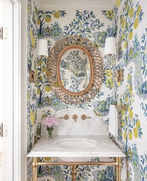 blythcollinsoninteriors Transitional Powder Room, Interior Door Colors, Small Bathroom Wallpaper, Schumacher Wallpaper, The World Of Interiors, Powder Room Design, Bathroom Wallpaper, Vintage Mirror, Small Bathroom Remodel