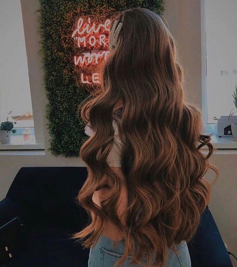 Brown Hair Balayage, Vlasové Trendy, Long Wavy Hair, Haircuts For Long Hair, Long Hair Girl, Beautiful Long Hair, Hair Inspo Color, Aesthetic Hair, العناية بالشعر