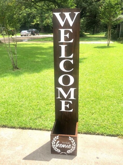 Welcome Sign Planter, Standing Welcome Sign, Welcome Planter, Welcome Sign Porch, Porch Planter, Diy Flower Boxes, Entryway Signs, Porch Planters, Welcome Board