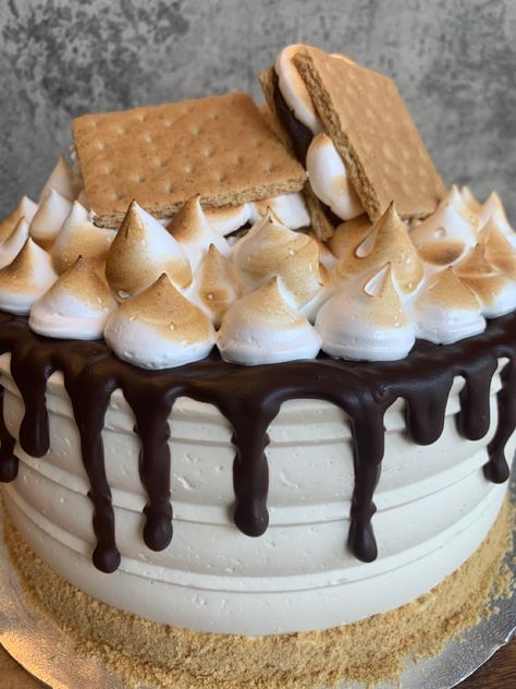 Bonfire Pit Party Ideas, Sweet Sixteen Bonfire Party Ideas, S’more Theme Party, Campfire Birthday Party Decorations, Smore Love Adoption Party, Camping Theme Birthday Party Cake, Bonfire Birthday Cake, Camping Birthday Party Ideas Decorations, Camp Themed Desserts