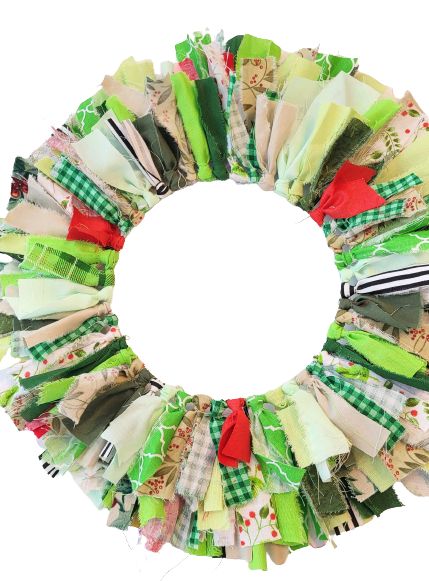 Fabric Rag Wreath, Cloth Wreaths Fabric Scraps, Wreath Frame Ideas, Fabric Strip Wreath, No Sew Crafts With Fabric, Rag Wreaths How To Make A, Fabric Wreaths, Fabric Wreaths Diy No Sew, Rag Wreath Ideas