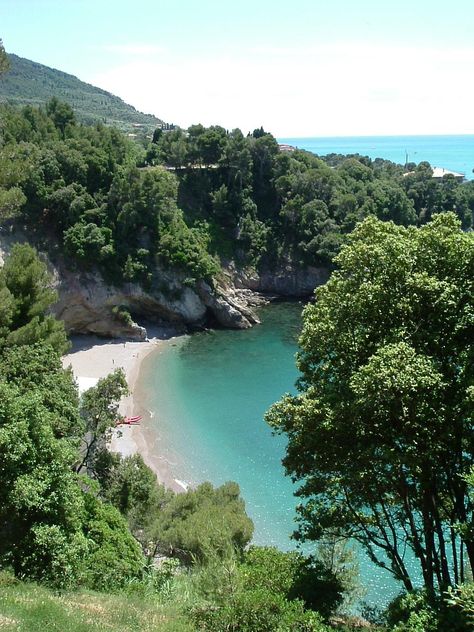 Eco del Mare (Lerici, Italy): Top Tips Before You Go - TripAdvisor Lerici Italy, La Spezia Italy, Italy Tourism, Italy Beaches, Italy Architecture, Toscana Italy, Tuscany Travel, Italy Hotels, Italian Vacation