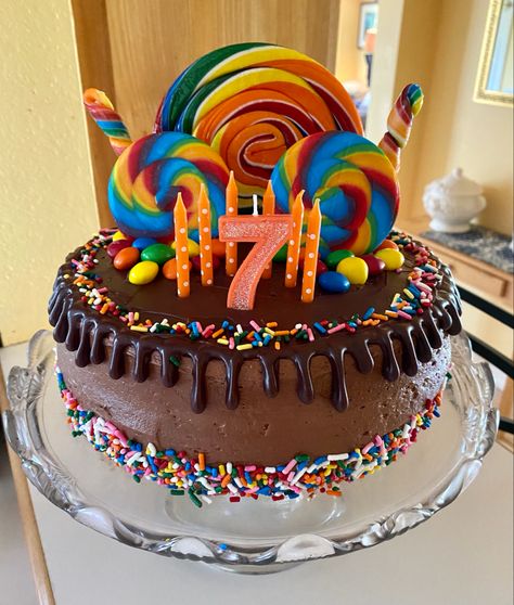 Chocolate Birthday Party Ideas, Chocolate Birthday Party Theme, Chocolate Birthday Theme, Wonka Cake Ideas, Wonka Birthday Cake, Chocolate Party Decorations, Chocolate Themed Birthday Party, Wonka Birthday Party Ideas, Willy Wonka Cake