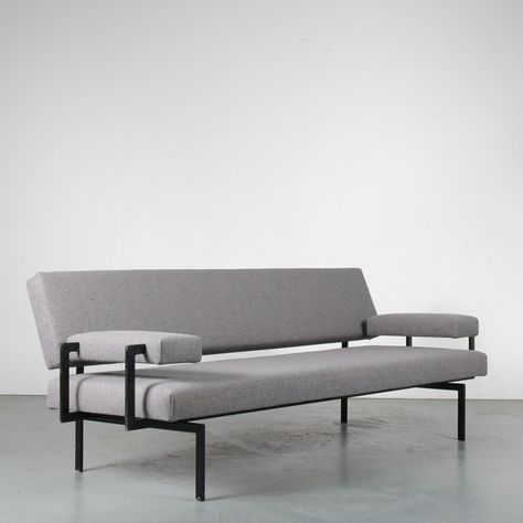 Japanese Series, Industrial Sofa, Steel Sofa, Furniture Design Sketches, Metal Sofa, Sofa Bed Design, Simple Sofa, Metal Furniture Design, Sofa Frame