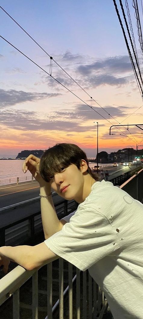 Ateez Lockscreen Wallpaper, Ateez Lockscreen, Pirate Boy, Yunho Ateez, Boyfriend Wallpaper, Jeong Yun-ho, Gwangju, Lockscreen Wallpaper, Pretty Wallpaper Iphone