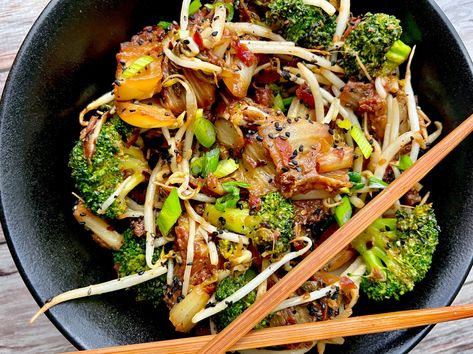 Cabbage Broccoli Carrots Stir Fry, Healthy Cabbage, Fried Broccoli, Broccoli Stems, Stir Fry Dishes, Broccoli Stir Fry, Napa Cabbage, Broccoli Beef, Broccoli Recipes