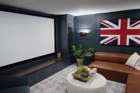 Home Movie Theater Ideas, Theatre Ideas, Movie Theater Rooms, Theater Rooms, Basement Redo, Theater Room Design, Flooring Designs, Media Room Design, Home Cinema Room