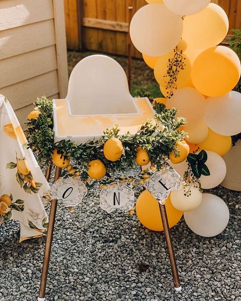 First Birthday Decoration Ideas, Lemon Themed Party, Birthday Decoration Ideas, Cake Table Birthday, Baby Goods, One Year Birthday, Buttercup Yellow, First Birthday Party Themes