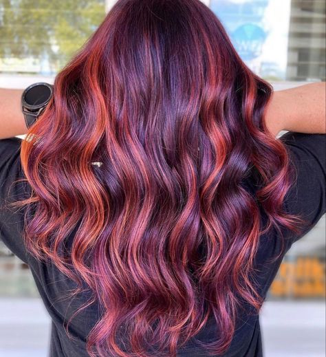 Pinkish Brown Hair, Ruby Red Hair, Light Red Hair, Light Auburn Hair, Red Hair Color Ideas, Red Copper Hair Color, Red Hair Looks, Pulp Riot Hair Color, Red Ombre Hair