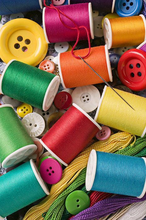 Sewing Photography, Spools Of Thread, Crayon Box, Thread Spools, Live Colorfully, Sewing Art, Sewing Box, Over The Rainbow, Happy Colors