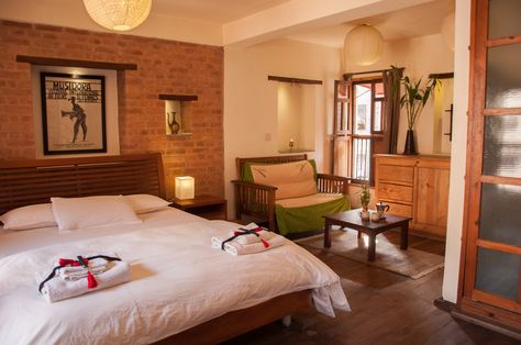 Queen bed & comfortable working space. #Patan #Nepal #interior #Architecture #CosyNepal #Nepali Nepali Interior, Newari Architecture, Homestay Ideas, Interior Living Room Design, Patan Nepal, Design Dining Room, Simple Interior Design, Interior Living Room, Bedroom Images