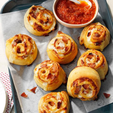 Hot Crab Pinwheels Recipe: How to Make It Tortilla Pinwheels Recipe, Pizza Pinwheels, Tortilla Pinwheels, Cheese Pinwheels, Pinwheel Recipes, How To Make Pizza, Oven Racks, Pizza Toppings, Food Magazine