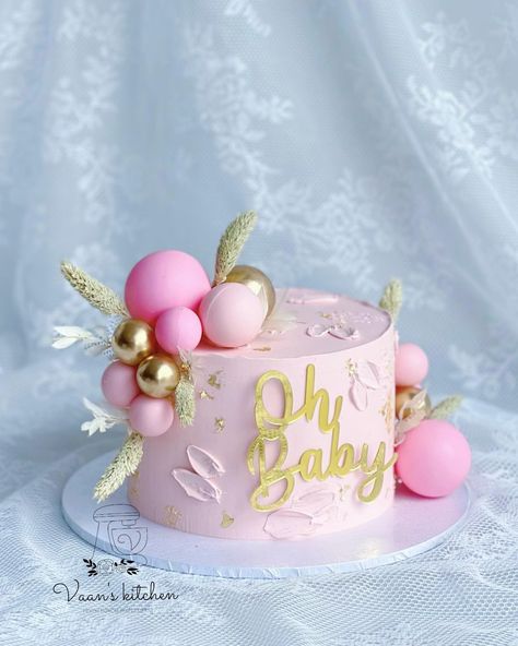 Baby Shower Cake #birthdqaycakes #cupcakes #buttercreamcakes #fondantcakes #customcakes #handmadetopper #cakedecor #cakedesign #sydneycake #sydneycakes #vaanskitchen #spongecake #babyshowercake #babyshowercakes #babyshowercakeforgirls Small Baby Shower Cake, Baby Girl Shower Cakes, Baby Welcome Cake, Baby Girl Baby Shower Cake, Baby Shower Girl Cake, Welcome Cake, Welcome Baby Girl Cake, Baby Girl Shower Cake, Baby Shower Cakes Girl