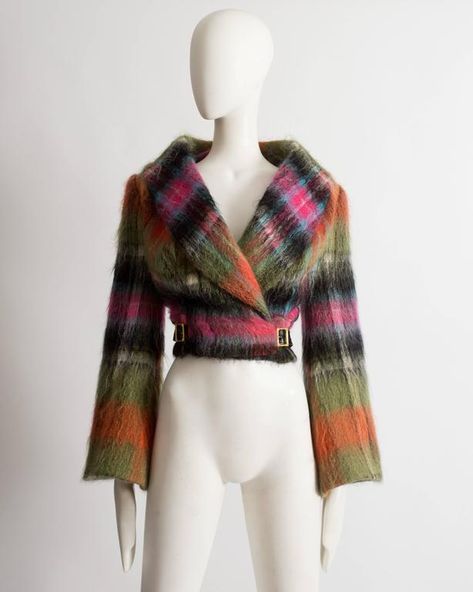 Bruce of Kinnaird Vivienne Westwood Jacket, Vivienne Westwood Tartan, Tartan Jacket, Looks Country, Mohair Wool, Modieuze Outfits, Looks Chic, Plaid Jacket, 여자 패션