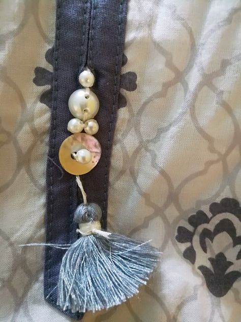 Handmade Buttons For Kurti, Diy Lace Trim, Hand Touching, Couture Beading, Latest Dress Design, Embroidery On Kurtis, Kurti Embroidery Design, Kurta Neck Design, Fashion Sewing Tutorials