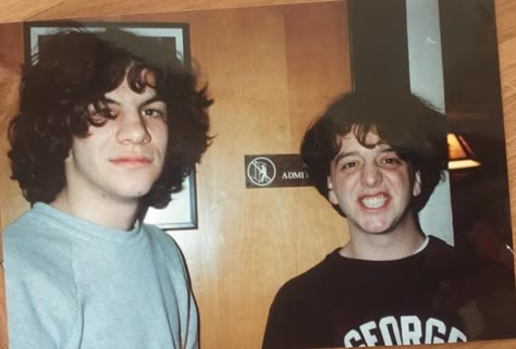 Ween on Dean's 21st birthday, 1991 Ilan Mitchell Smith, Dean Ween, Rock Bedroom, Harsh Noise, Dandy Warhols, Modern Life Is Rubbish, Dean Lewis, Seattle Grunge, Butters South Park