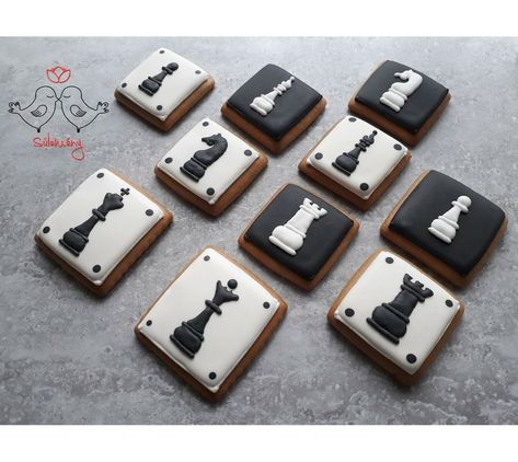 Chess Cookies Decorated, Chess Theme Birthday Party, Chess Wedding Theme, Chess Themed Wedding, Chess Party Ideas, Chess Themed Birthday Party Ideas, Chess Party Theme, Chess Themed Party Decorations, Chess Themed Party