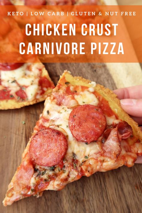 This carnivore pizza is made with a chicken crust that’s going to impress you, the crust has only two ingredients, chicken and eggs and it seems real dough, a little crispy and delicious Chicken Base Pizza Crust, Carnivore Diet Pizza Crust, Meat Pizza Crust, Carnivore Chicken Pizza Crust, Best Carnivore Recipes, Carnivore Diet Pizza, Carnivore Pizza Recipe, Carnivore On The Go, Carnivore Pizza Sauce