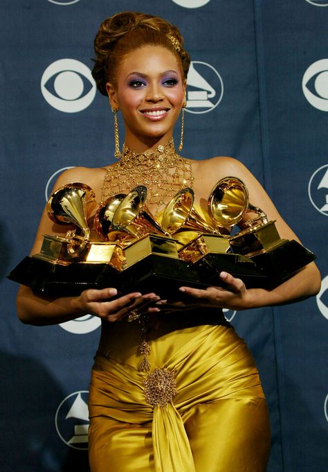 Beyonce Knowles wins 5 Grammy Awards in 2004 Blue Ivy Carter, Beyonce Knowles Carter, Dangerous Love, Beyoncé Giselle Knowles-carter, Beyoncé Giselle Knowles, Beyonce And Jay Z, Beyonce Queen, Beyonce And Jay, Kelly Rowland