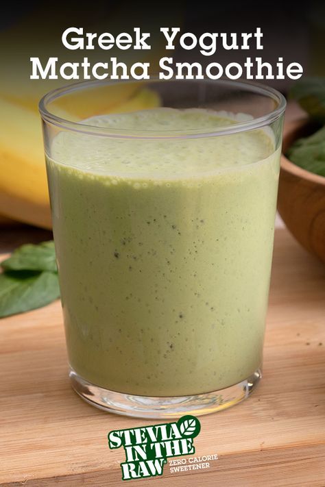 Start the new year off smooth and clean with this new Greek Yogurt Matcha Smoothie recipe. It’s a super way to get the cleanse you’re seeking because it has baby spinach – which is a superfood. And it’s naturally packed with protein from Greek yogurt. The goodness of green tea leaves comes from the Matcha. And finally, just the right amount of sweetness from banana and zero-calorie Stevia In The Raw®. This recipe has matcha and is truly unmatched. Matcha Smoothie Recipe, Matcha Yogurt, Banana Extract, Greek Yogurt Smoothie, Yogurt Smoothie, Dessert Oreo, Juice Smoothies Recipes, Matcha Smoothie, Smoothies Recipes