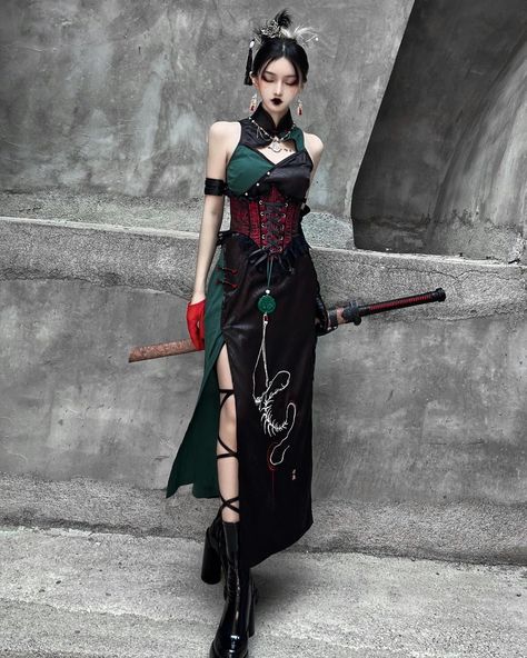 🐍Cheongsam-style Gothic Lolita dress with snake bone embroidery. 🛒Price: $74.50 👉Search 'WANLO-004' on devilinspired.com #devilinspired #gothic #gothicfashion #lolitacoord #lolitafasion #cheongsam #cheongsamdress Qipao Dress Modern Chinese Style, Qipao Dress Modern, Slytherin Vibes, Bone Embroidery, Modern Gothic, Modern Cheongsam, Gothic Skirts, Green Snake, Qipao Dress