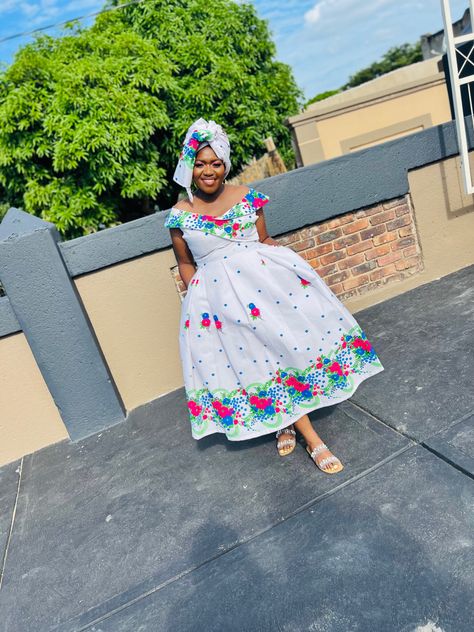 Tsonga traditional dress Tsonga Traditional Dresses Weddings, Tsonga Dresses, Tsonga Traditional Dresses, Wedding Seasons, African Skirts, Traditional Dresses Designs, Traditional Wedding Dresses, Belly Workout, Flat Belly Workout