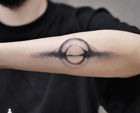 Round Tattoo Ideas, Hole Tattoo, Black Hole Tattoo, Cosmos Tattoo, Spiral Tattoos, Simple Tattoos For Guys, Universe Tattoo, Circle Tattoo, Circle Tattoos