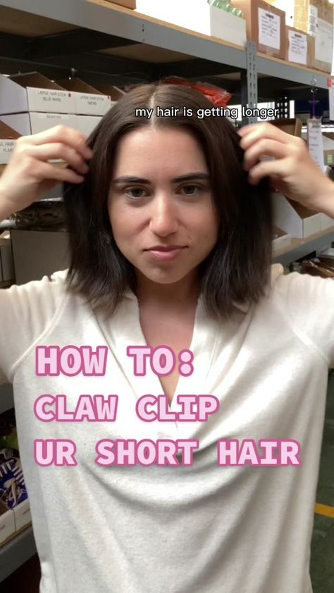 (15)It really took me this long to figure out how to put my short hair in ... | TikTok Claw Clips With Short Hair, How To Wear Hair Clips Short Hair, How To Fix Short Hair, Hair Clips Short Hair, Claw Clips Short Hair, Hair In A Claw Clip, How To Wear Hair Clips, Clips Short Hair, Short Hair Claw Clip