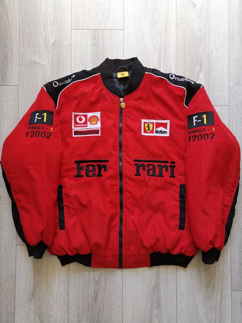 Ferrari Jacket Men, Ferrari T Shirt, Racing Jacket Outfit, Ferrari Vintage, Ferrari Jacket, Racing Jackets, Motorcycle Suit, Racer Jacket, Streetwear Inspo