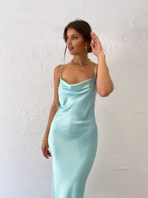 Winter Formal Dresses, Winter Formal, Glam Dresses, Classy Dress, Semi Formal, Slip Dress, Prom, Formal Dresses, How To Wear