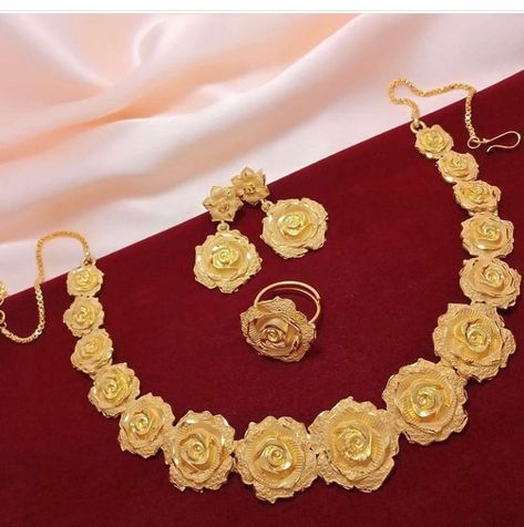 Turkish gold necklace design