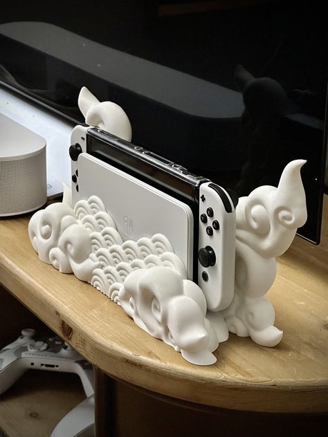 3d Printed Switch Stand, 3d Printing Nintendo Switch, Switch 3d Print, Aesthetic Things To 3d Print, 3d Printing Games, Cool Things To 3d Print Fun, 3d Printed Aesthetic, 3d Printer Aesthetic, Nintendo Switch 3d Print