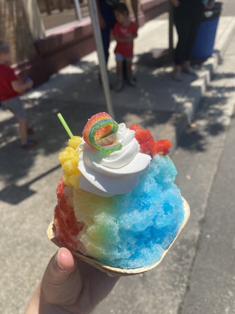 Snowcone Ideas, Raspados Recipe, Snowball Stand, Shaved Ice Recipe, Kona Ice, Ice Recipe, Snow Cone Stand, Sno Cones, Shave Ice